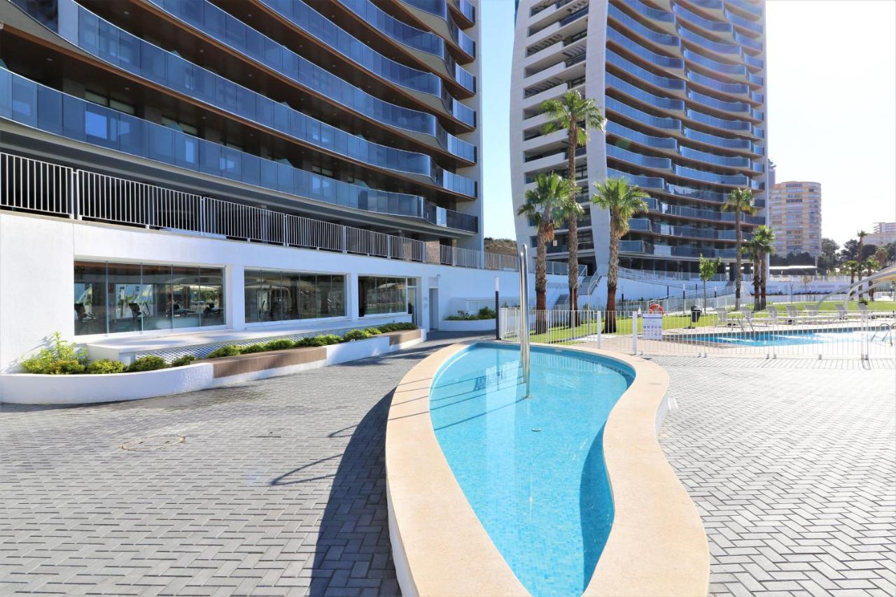 Sunset Waves Deluxe Apartments Poniente Beach Resort Benidorm Exterior foto