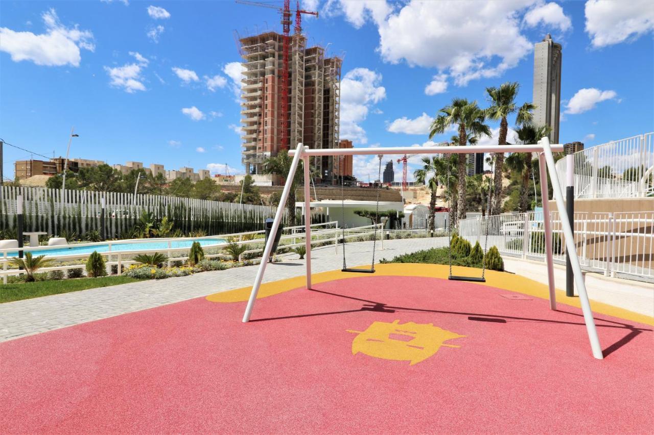 Sunset Waves Deluxe Apartments Poniente Beach Resort Benidorm Exterior foto