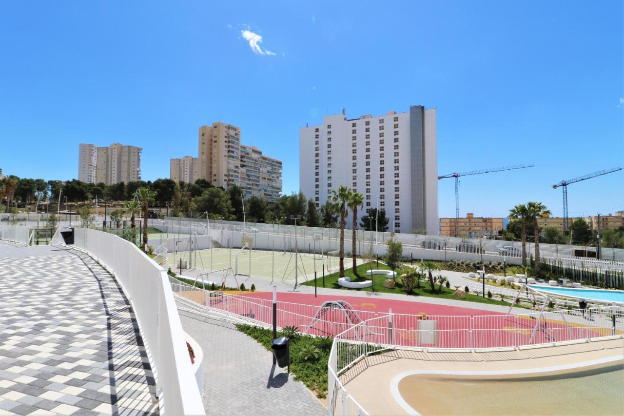 Sunset Waves Deluxe Apartments Poniente Beach Resort Benidorm Exterior foto